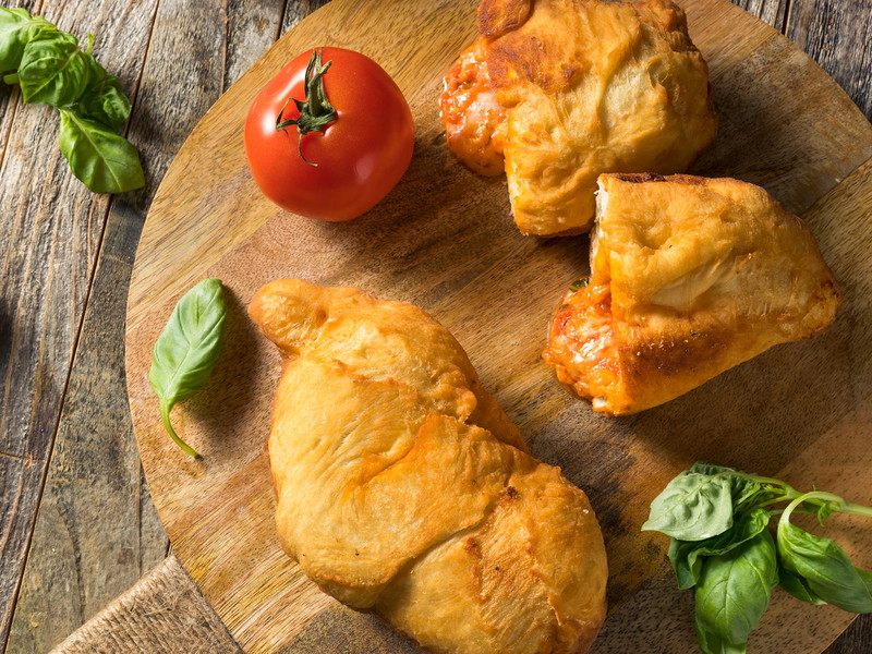 Panzerotti s paradajkami a mozzarellou