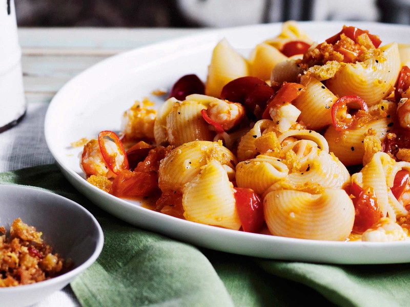 Pasta: Conchiglioni with Shrimps