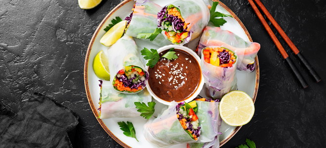 Vegetarian summer rolls with peanut butter sauce