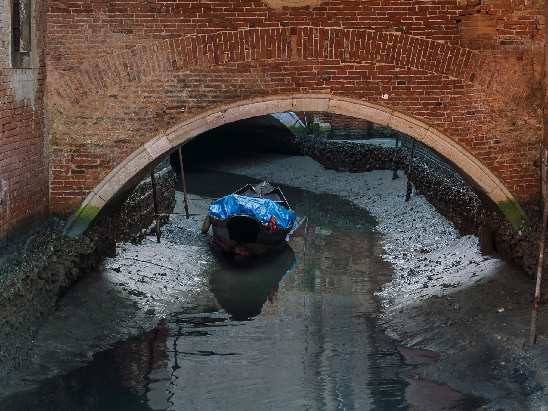 Gondolas are not able to navigate some of the canals.