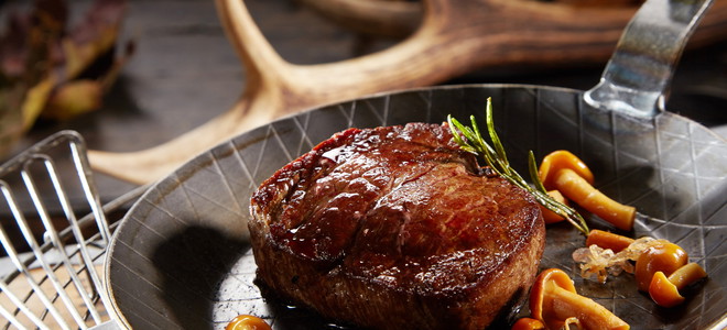 Grilled&nbsp;venison with autumn mushrooms