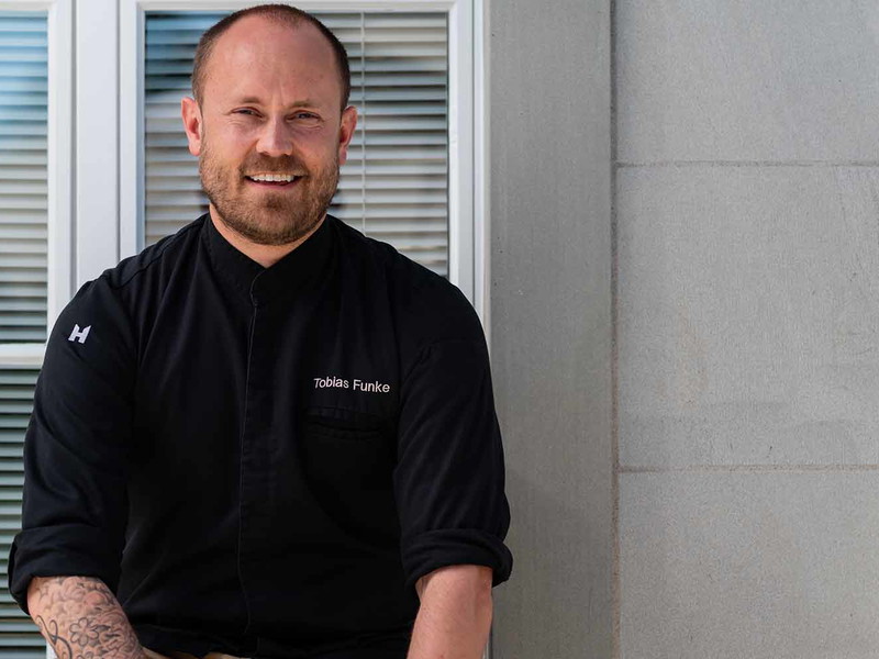 Starchef Tobias funkte befeiert in Zug das neue «Pasta Ricca».