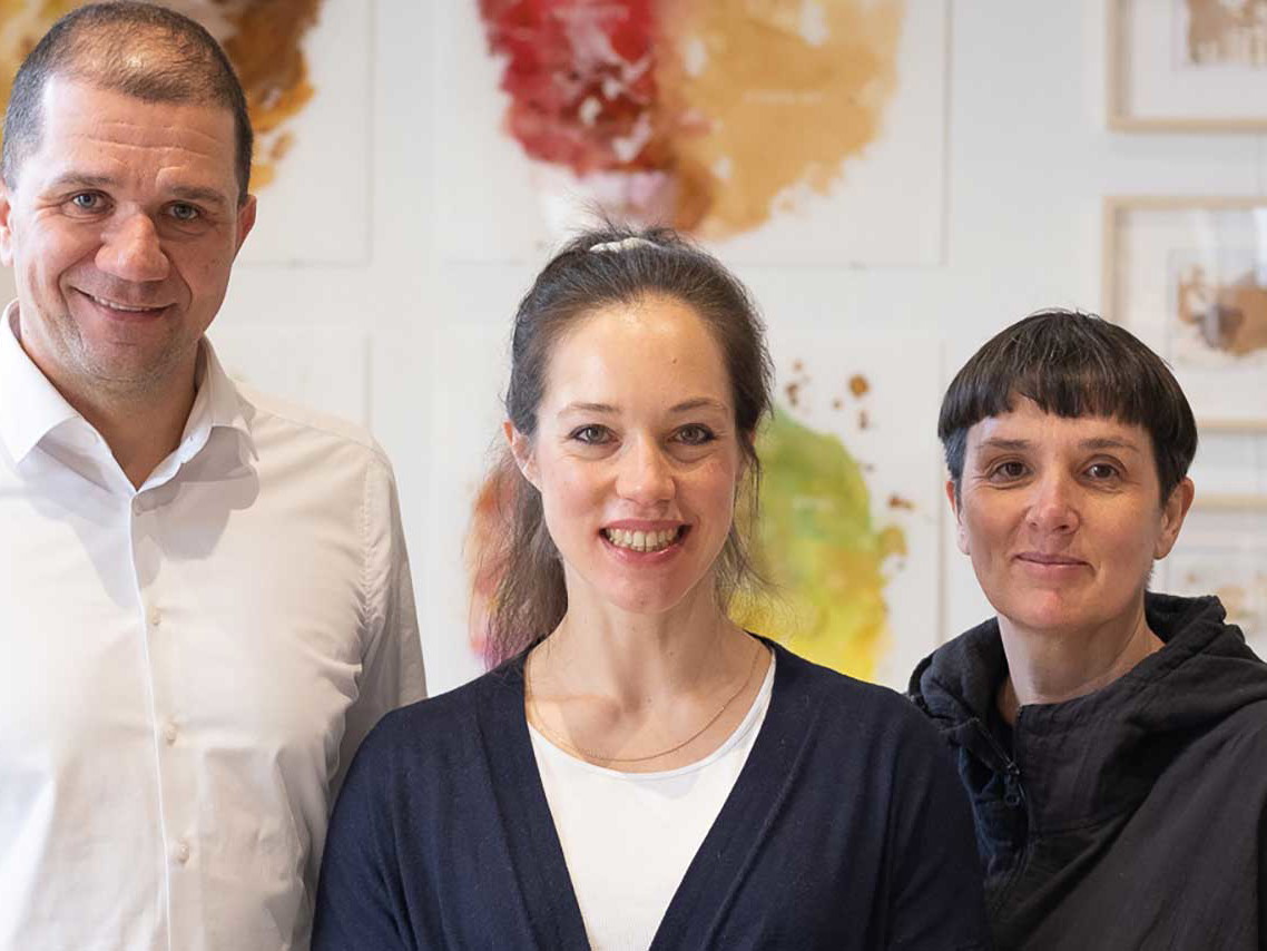 Gemeinsam für mehr Kunst und Kaffee: Thomas Schusteritsch, Paloma Schreiber und Barbara Bauer.