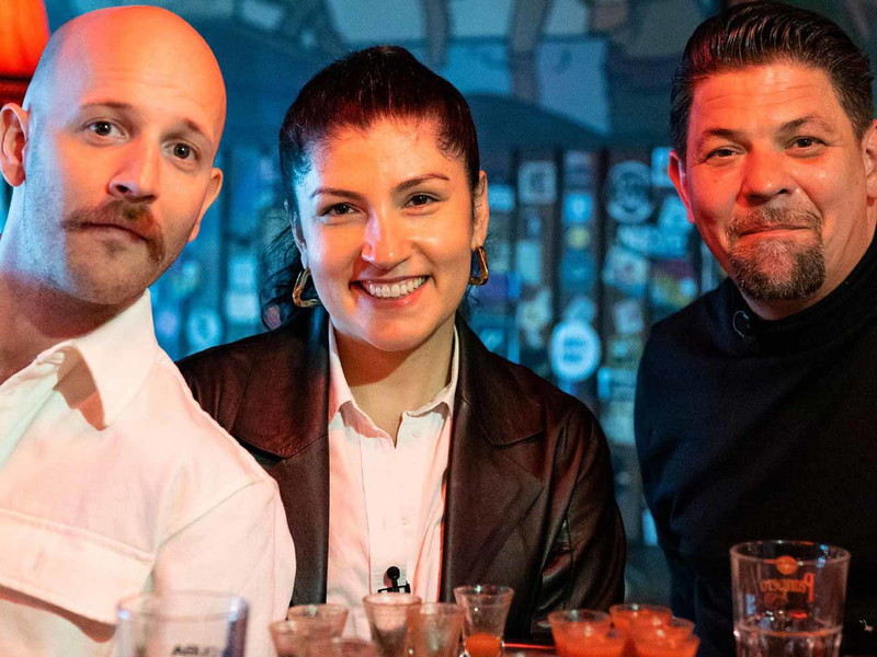 Markus Stöckle mit Elif Oskan und Tim Mälzer.