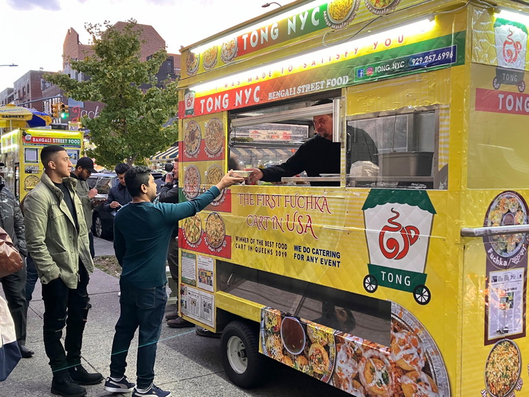 Tim Mälzer (r.) in New York City.