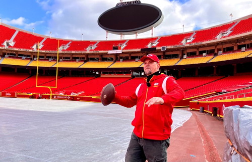 Tim Mälzer im Arrowhead Stadium der Kansas City Chiefs.