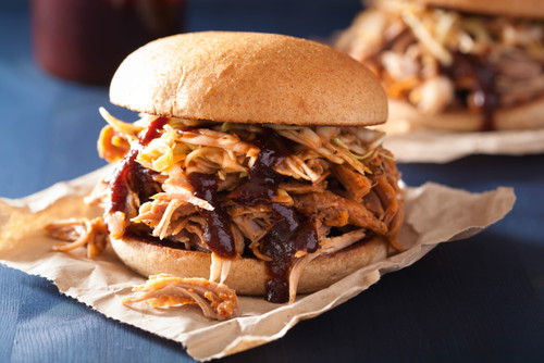 Pulled Pork Sandwich ist ein Muss während eines Besuchs in Amerika.
