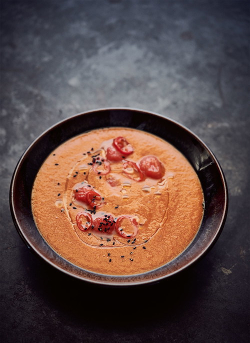 Geröstete Cherrytomaten-Suppe mit Kurkuma von Tanja Grandits. 