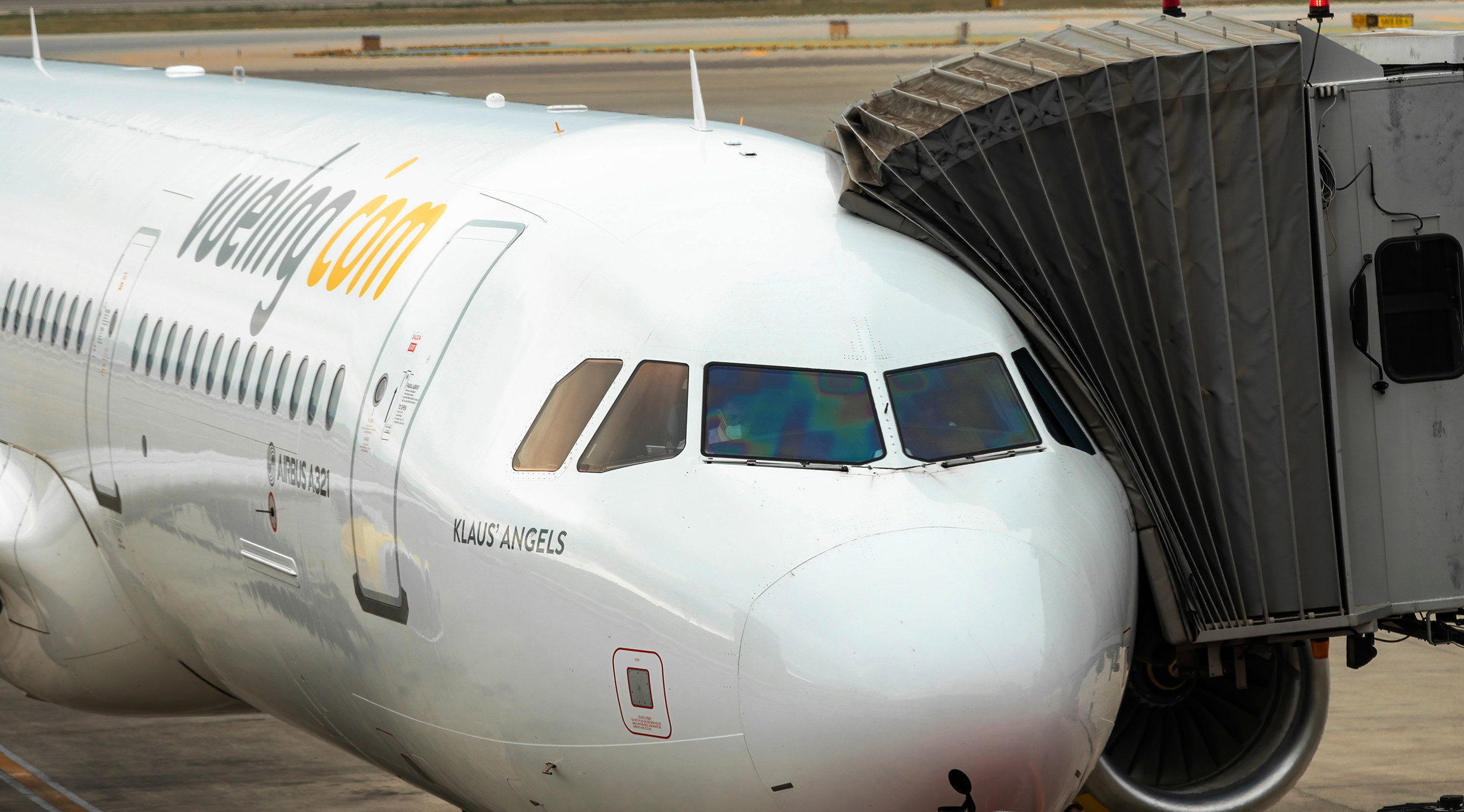 Airline facing hefty fine for ‘instructing’ female staff to wear high ...
