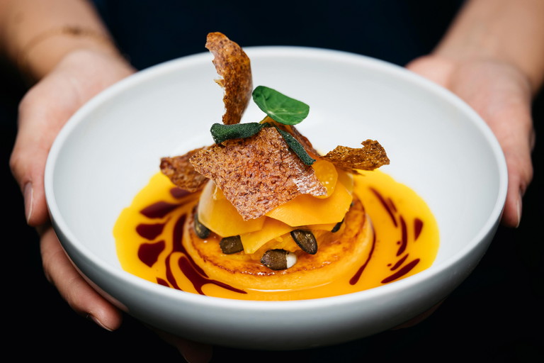 Auch im etwas einfacheren »Bistro« vom »TIAN« stehen ausschliesslich vegane und vegetarische Gerichte auf der Karte.