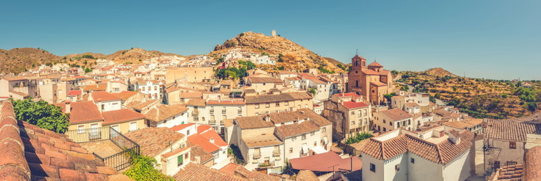 Die weißen Häuser in Lubrin, Provinz Almería in Andalusien.