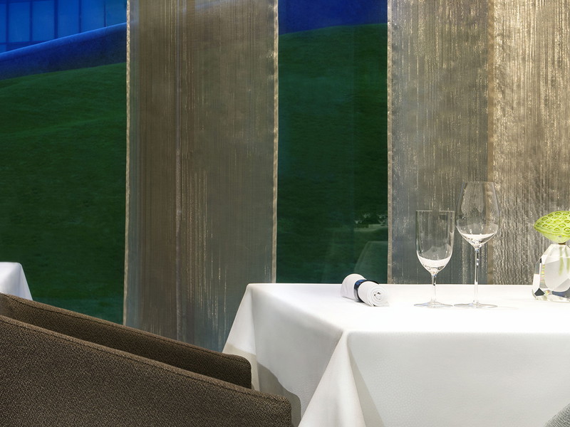 Das »Aqua« strahlt mit drei Michelin-Sternen.