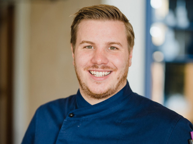 Christopher Wecker ist bereits seit der Eröffnung im Jahr 2019 als Küchenchef in der »Villa Kellermann« tätig.