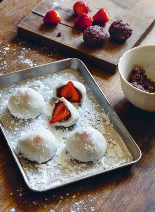 Daifuku mit Erdbeeren.