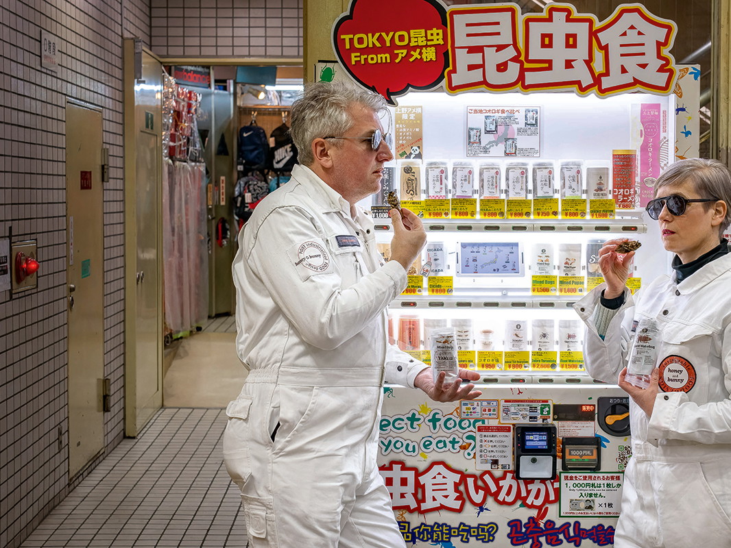 Snack Attack im Käfersupermarkt: Bei Weitem nicht alles, was in Südostasien verkocht und verzehrt wird, findet vor dem strengen Auge mitteleuropäischer Konsumenten Gnade.