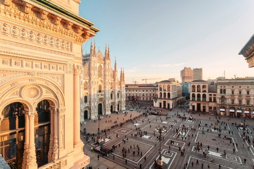 Der Mailänder Dom ist nach dem Petersdom im Vatikan und der Kathedrale von Sevilla die drittgrößte Kirche der Welt.
