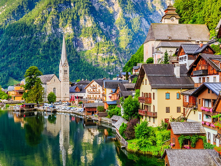 Das pittoreske Hallstatt am Hallstätter See im österreichischen Salzkammergut.