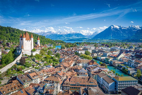 Die Stadt Thun ist das Tor zum Berner Oberland. Ihre historische Altstadt ist eine echte Entdeckung