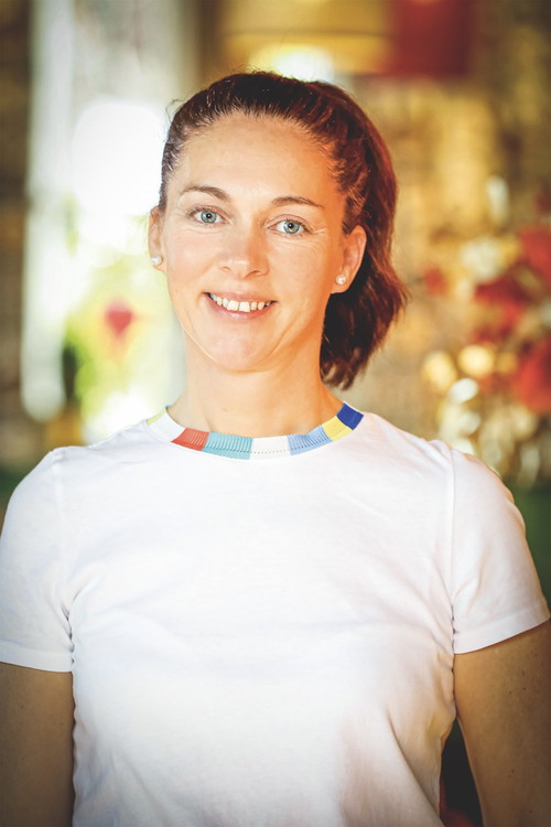 Elisabeth Döller, Hausbetreuung