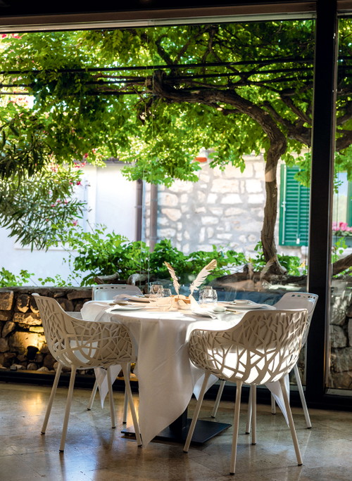 Gourmet-Hotspot. Chef Danijel Dekic und seine Frau und Sommelière Tjitske 
Dekic-Brusse führen das ausgezeichnete »Restaurant Monte« in der Altstadt.