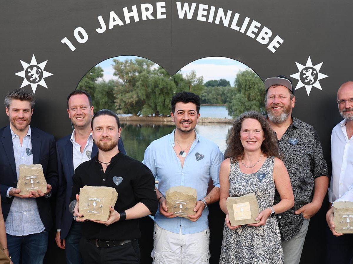Die Betreiber der sechs neuen »Gerolsteiner« Weinplaces.
