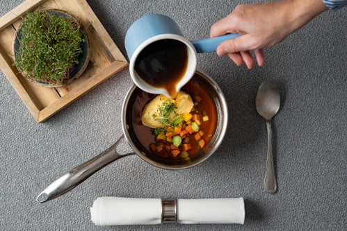 Authentic, familiar and regional: In the restaurant "Zur Blauen Gans" in Weiden, the season and the region determine the creative, sustainable cuisine line. 