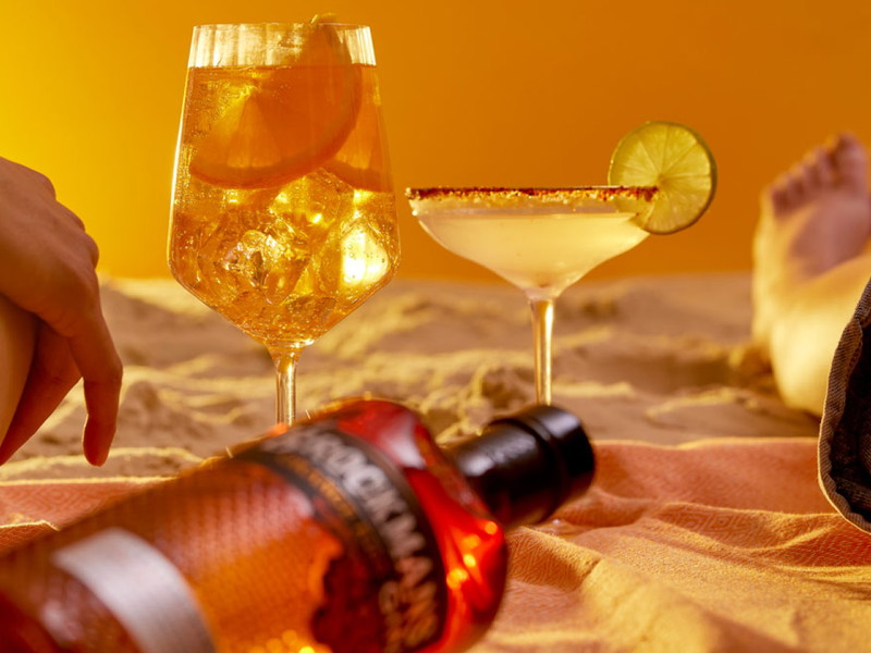 Sommerlicher Genuss mit dem Brockmans Orange Kiss Gin & Tonic
