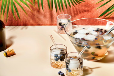 Was war vor dem Spiked Tea? Der Spiked Prosecco mit Beeren und Vanille