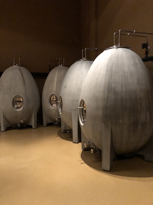 Bodega José Pariente's concrete eggs.