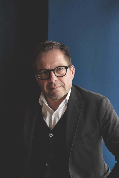 Andreas Gfrerer »Blaue Gans«, Salzburg
Der Patron des Art Hotels und Restaurants »Blaue Gans« ist ein leidenschaftlicher Gastgeber in seinem Altstadthotel. Gemeinsam mit seinem Küchenchef Michael Scheiber hat er das Rezept von Igor Levit perfekt in Szene gesetzt.