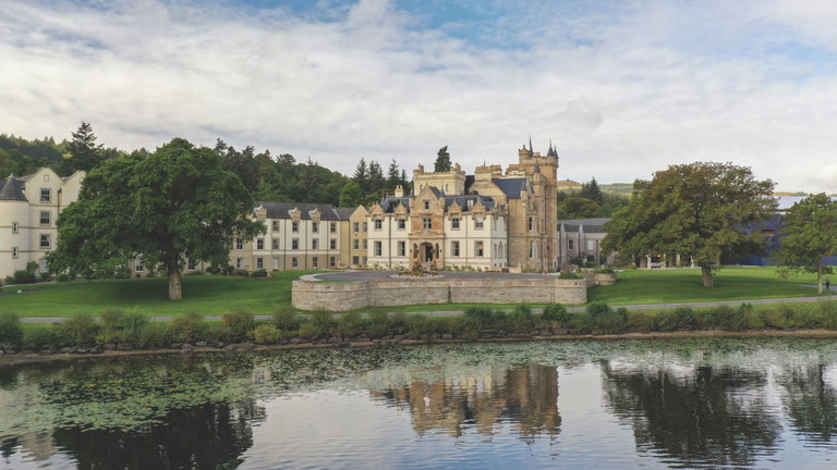 Luxuriös: Mit »Cameron House« findet sich eines 
der bekanntesten Hotels am Loch Lomond.