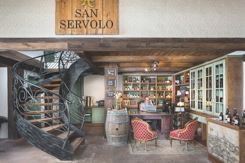 Bier-Paradies.
Die Biere der San-Servolo-Brauerei sind bewusst natürlich gehalten, unpasteurisiert und in der Flasche vergoren.