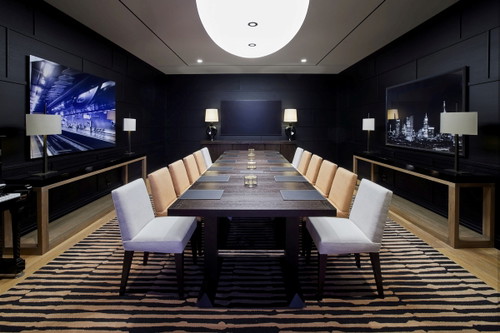 Konferenzraum im VIP-Terminal der Frankfurt Airport VIP-Services.