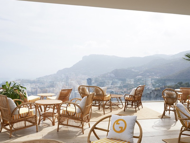 Hotelgästen bietet sich ein einmaliger Ausblick auf die französische Côte d’Azur.