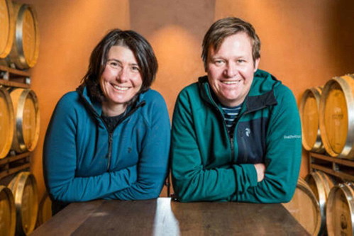 Sabine Steiner und Andreas Krebs vom Weinguts Krebs &amp; Steiner in Ligerz.