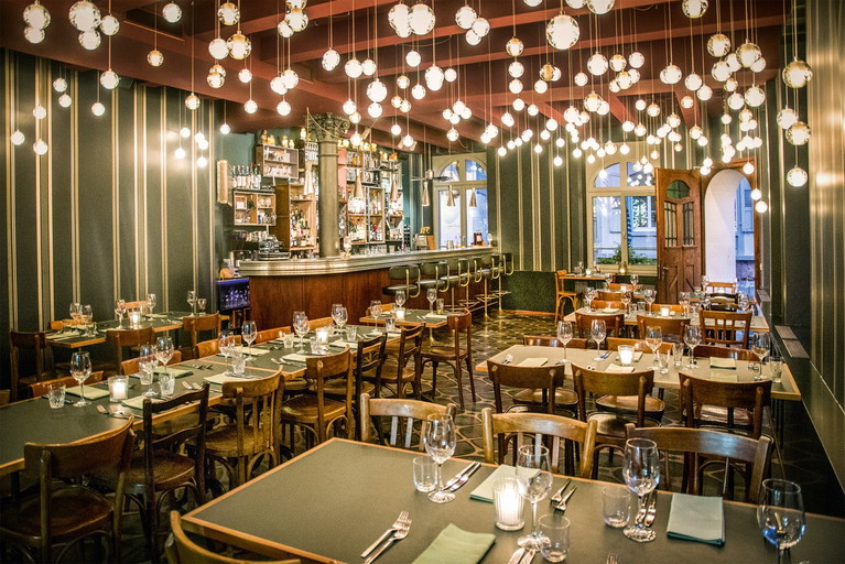 Kunst-Pause: Im Restaurant «Roter Bären» geniesst man köstlich.