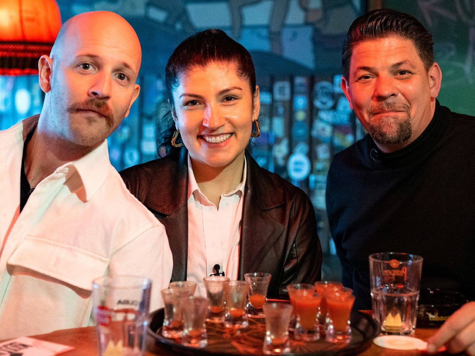 Markus Stöckle mit Elif Oskan und Tim Mälzer.