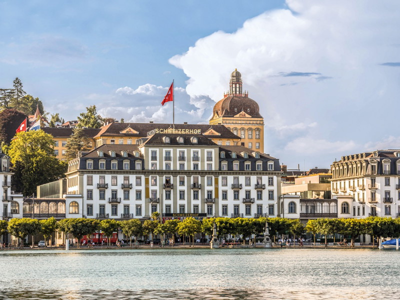 Das Hotel «Schweizerhof» in Luzern bezaubert mit seiner Lage am Ufer des Vierwaldstättersees – und zwar schon seit 1845.