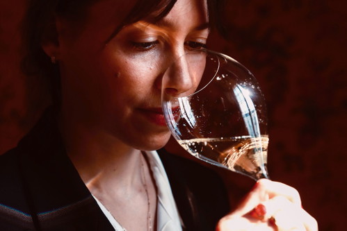 Lucie Pereyre de Nonancourt unterstützt seit September 2019 das familiengeführte Traditionshaus Laurent-Perrier.