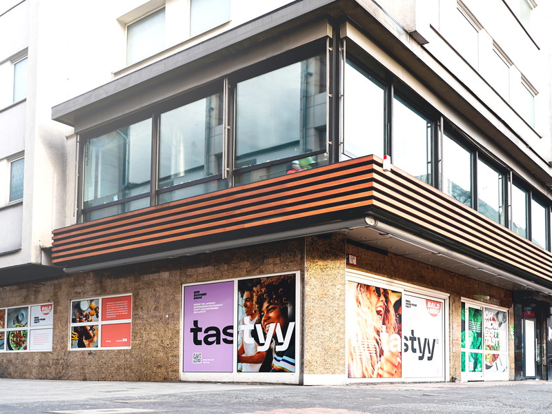 Mitten im Herzen der Düsseldorfer Altstadt eröffnet bald »tastyy«