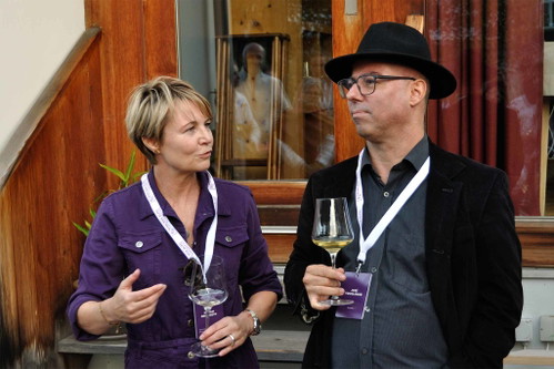 Initiantin Miriam Grischott mit José Vouillamoz.