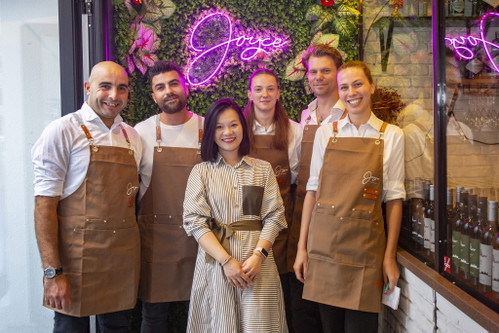 Joyce Zhou und ihr Team.