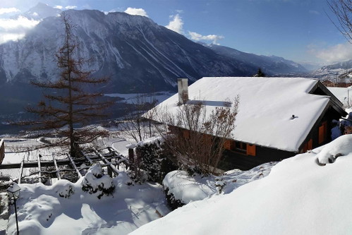 Chalet, Varen.