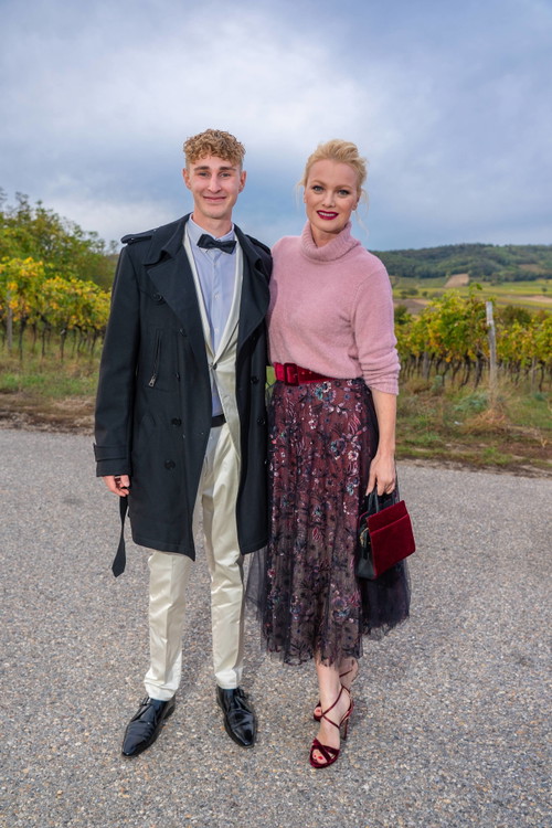 33 Jahre Weingut Hillinger Jubiläum, Weingut Leo Hillinger, Jois, Burgenland, 17.10.2023,
- 
Leo (Jack) HILLINGER jun., Franziska KNUPPE