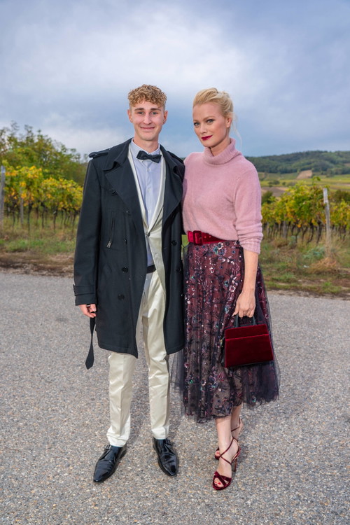 33 Jahre Weingut Hillinger Jubiläum, Weingut Leo Hillinger, Jois, Burgenland, 17.10.2023,
- 
Leo (Jack) HILLINGER jun., Franziska KNUPPE