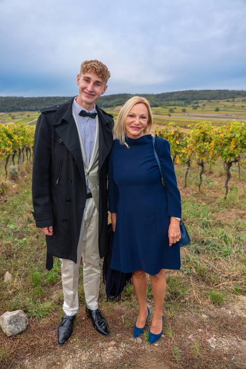 33 Jahre Weingut Hillinger Jubiläum, Weingut Leo Hillinger, Jois, Burgenland, 17.10.2023,
- 
Ingrid FLICK, Leo (Jack) HILLINGER jun.