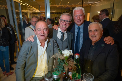 33 Jahre Weingut Hillinger Jubiläum, Weingut Leo Hillinger, Jois, Burgenland, 17.10.2023,
- 
Herbert PROHASKA, Toni POLSTER, Hans KRANKL, Peter STÖGER