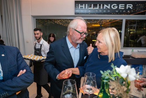 33 Jahre Weingut Hillinger Jubiläum, Weingut Leo Hillinger, Jois, Burgenland, 17.10.2023,
- 
Hans-Werner FRÖMMEL, Ingrid FLICK