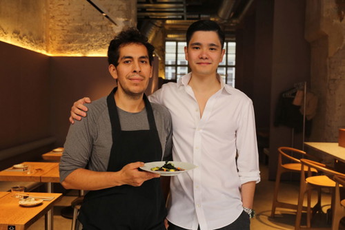 Restaurant Chef Hao Wu mit seinem Küchenchef