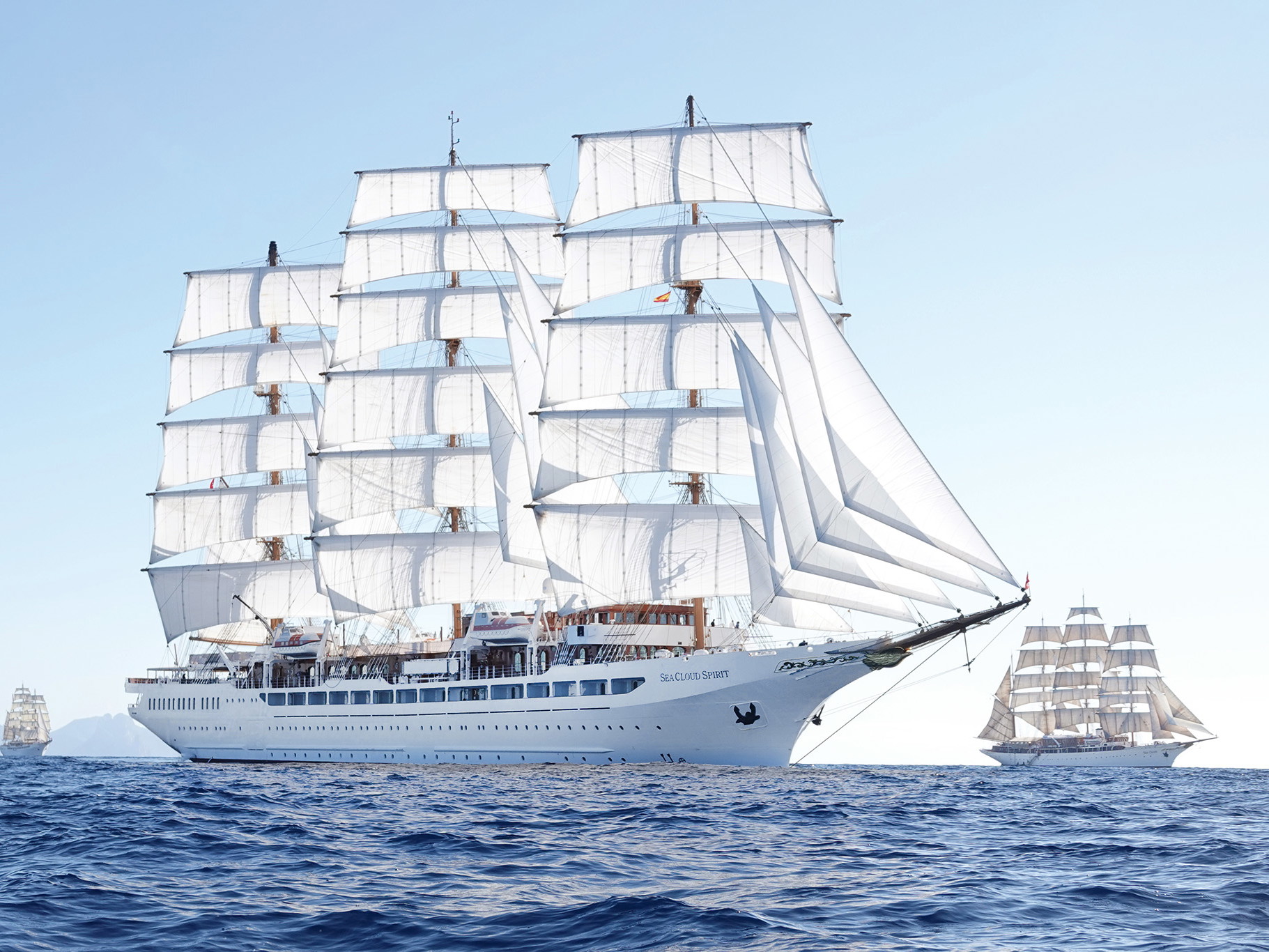 Reisen auf Schiffen mit geringer Passagierzahl gehören zu den aktuellen Kreuzfahrt-Trends. Die Segeljacht »Sea Cloud Spirit« mit 136 Betten bietet ein besonders exklusives Reiseerlebnis.